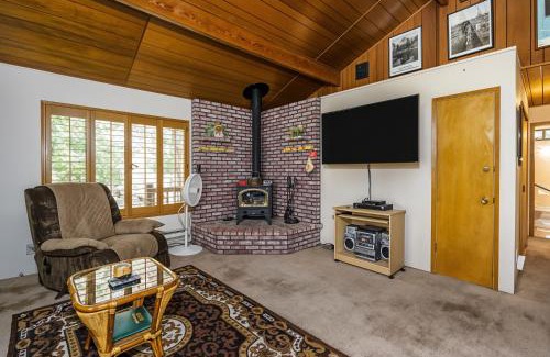 Groveland Casa | Pet Friendly The Hideout Yosemite Home