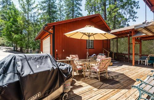 Groveland Casa | Pet Friendly The Hideout Yosemite Home