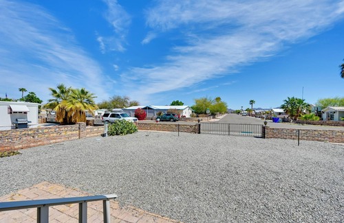 Fortuna Foothills Cabaña | Pet-friendly Vacation Rental in Yuma With Grill!