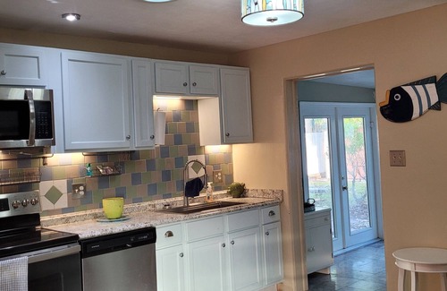 Edgewater Casa | Pet Friendly with no pet fees and pool access " The Riverwalk cottage"