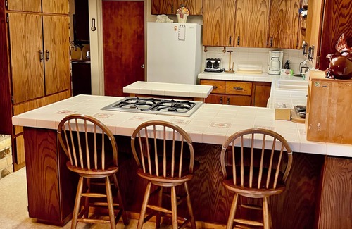 Crescent City Casa | Pet lovers retreat - spacious, 3 bedroom home in the redwoods by Lake Earl.