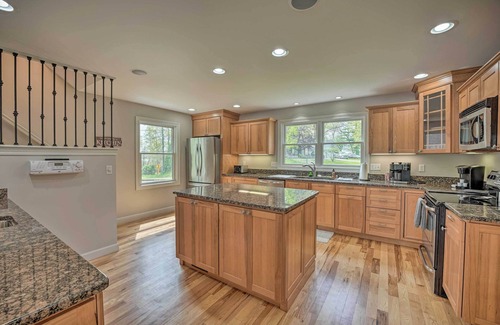 Grass Lake Casa | Pet-Friendly Grass Lake Retreat w/ Game Room!