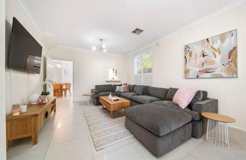North Adelaide Apartamento | Petal and Bloom - 3BR Family CBD