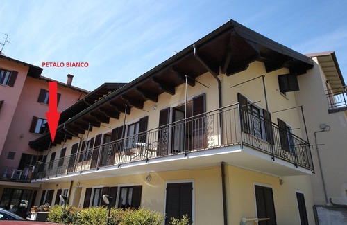 Baveno Apartamento | Petalo Bianco 100m from lake