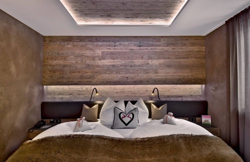 Sankt Anton am Arlberg Hotel | PETE - Alpine Boutique Hotel