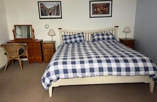 Portmahomack Casa | PetFriendly-Beachfront-SunsetFacingSunPorch-Garden