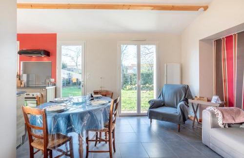Saint-Georges-de-Pointindoux Casa | Petite maison à la campagne