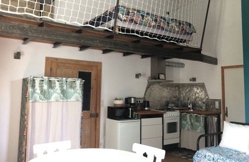 Burey-en-Vaux Apartamento | Petit Gîte Cosy en Bord de Ruisseau, Bain Nordique Privé!