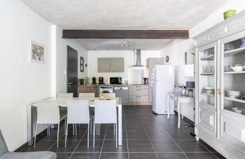 Camaret-sur-Aigues Casa | Petit gîte de Tante Berthe