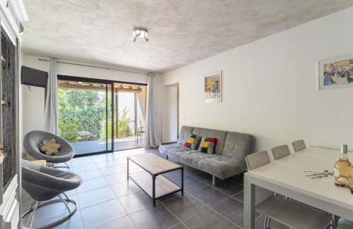 Camaret-sur-Aigues Casa | Petit gîte de Tante Berthe