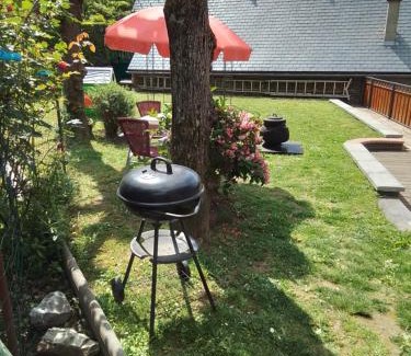 Cier-de-Luchon Apartamento | petit gîte de montagne avec jardin et terrasse