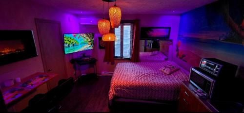 Granby Casa | Petit loft avec jacuzzi et terrase exotique privé