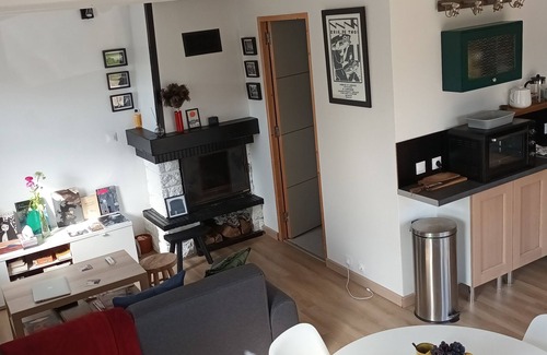 Saint-Urbaine Casa | Petite Maison Confortable et Bien Placée