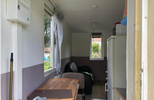 Belle-Eglise Apartamento | Petite maison cosy au fond du jardin