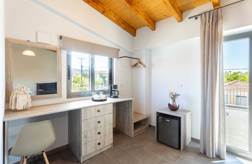 Lepreo Condominio | Petrino Serene Nest - Delightful Gem