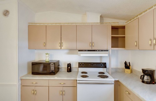 Langston Casa | Pets Welcome: Quiet Retreat Near Lake Guntersville