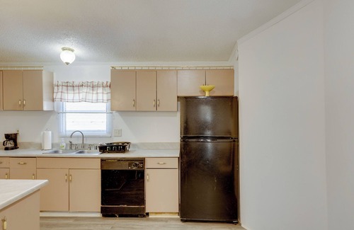 Langston Casa | Pets Welcome: Quiet Retreat Near Lake Guntersville