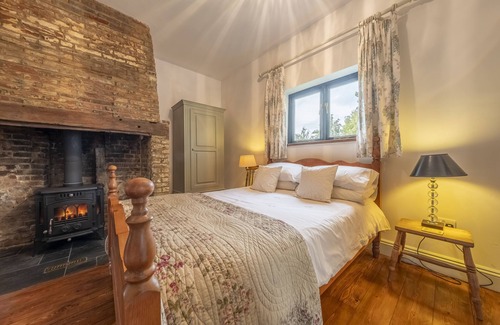 Wymondham Casa | Pettingalls Farm Cottage, Deopham Green, Norfolk