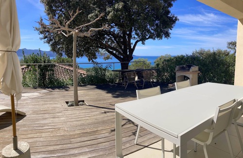 Olmeto Villa | Villa de 4 estrellas con piscina, vista al golfo de Valinco, a 250 m de las playas.