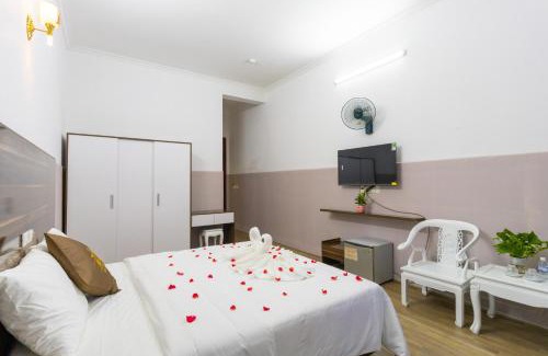 Lang Son Cama Y Desayuno | PHÚ QUÝ HOTEL near ĐÔNG KINH MARKET