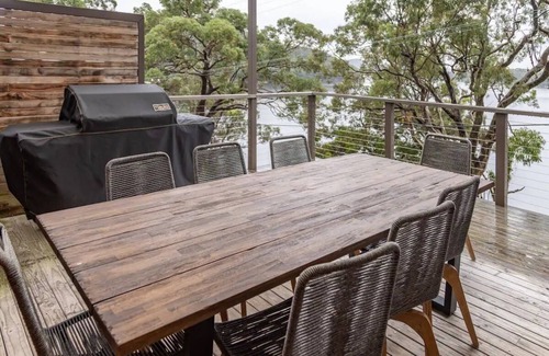 Phegans Bay Cabaña | Phegans Bay Waterfront Retreat