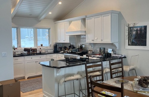 Walloon Lake Cabaña | Phenomenal 4 BR, 5 BA lakefront home on North Shore Drive, Walloon Lake.