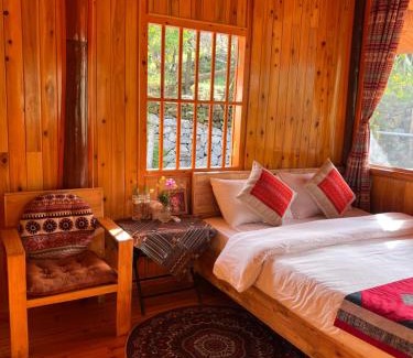 Sa Pa Casa | Pi Noong Cafe & Homestay