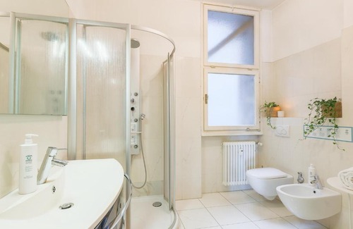 Como City Centre Apartamento | Piazza Cavour Lake View - byMyHomeinComo