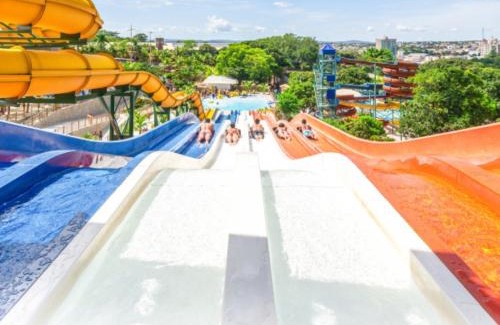 Vila Moraes Apartamento | Piazza DiRoma com Acesso ao Acqua Park - Temporda CN Adriele