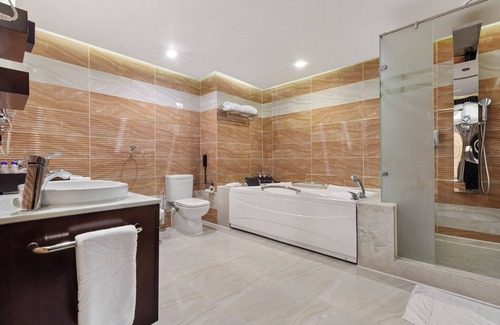 Sheraton Road -Sakkala Complejo | Pickalbatros White Beach Resort - Hurghada