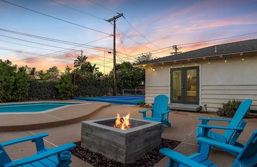 North Tustin Casa | Pickleball Disney Resort w/ heated pool &sleeps 12