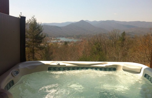 Hiawassee Cabina | Desde $ 79nt 4 / 28-5 / 5! Impresionante 30+ Mtn Peak Lake View 2 Kings Hot Tub Wifi Wifi Foosball