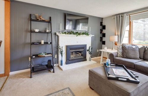 Marstons Mills Casa | Picturesque Barnstable Rental w/ Deck & Backyard!