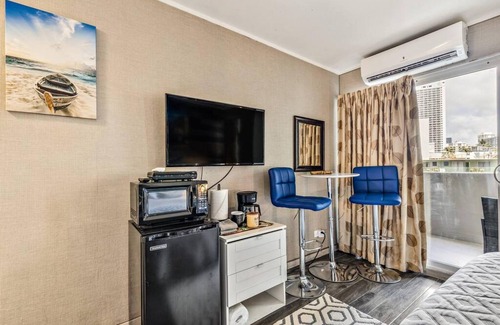 Waikiki Apartamento | Picturesque Waikiki Hotel Room w Private Balcony