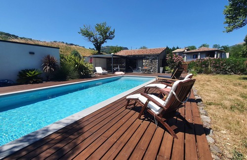 Saint-Vincent-de-Barres Apartamento | Pierre Plantée: Nature and heated pool