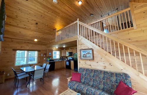 Brier Hill Casa | Pike Lodge - The Lodges at Oak Point, 1000 Islands - Right on the River!