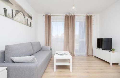 Ursynow Apartamento | Pileckiego Air-Conditioned Apartments with Parking & Balcony by Noclegi Renters