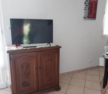 Marmande Apartamento | Pin parasol