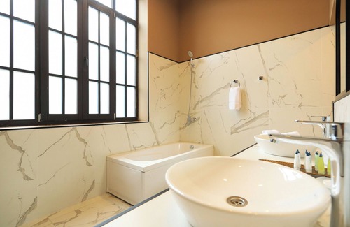 Tbilisi City Centre Hotel | Pine Astoria Hotel