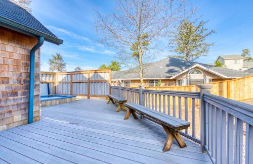 Rockaway Beach Casa | Pine Beach House