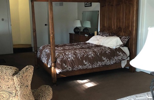 Pine Grove Casa | Pine Grove Tranquility downstairs apartment