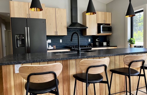 Southwest Harbor Casa | Pine Lodge: 2-bedroom vacation home minutes to Acadia National Park