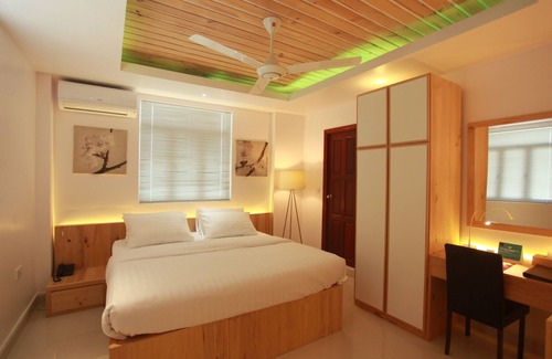 Hulhumale Casa | Pine Lodge Maldives