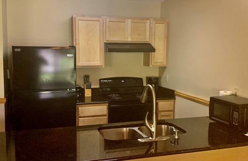 Iron Mountain Hotel | Pine Mountain Ski & Golf Resort