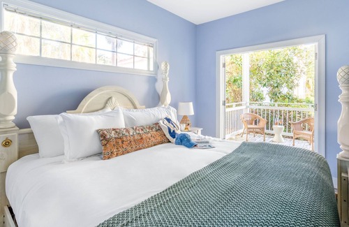 Crystal Shores Casa | Pineapple by AvantStay | Spectacular Destin Getaway Only 1 Block To Beach