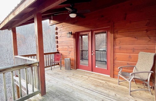 Tazewell Cabina | Pines Cabin on Norris Lake