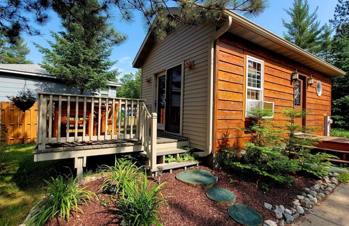 Elcho Cabina | Pineview Cabin en Bayview Cabin Resort en el pintoresco lago Northwoods en Wi.