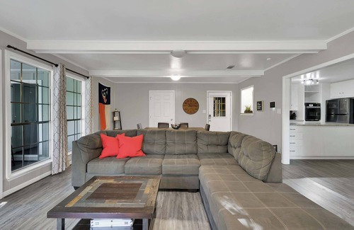 Huntsville Casa | Retiro de Piney Woods | Mesa de ping pong | Por Sam Houston State University
