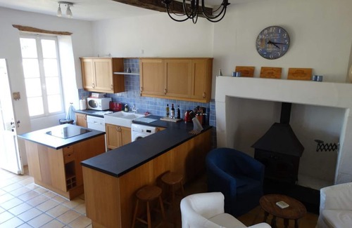 Mortagne-sur-Gironde Casa | ROSA *** 244m2 .......