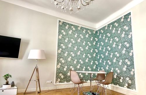 Mariahilf Apartamento | Pink Grapefruit City Condo